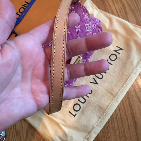 Louis Vuitton Pink Denim Pleaty - Picture 4 of 15